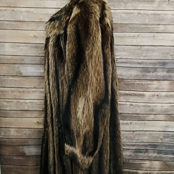 🔥Gorgeous 🔥New Long Raccoon real fur coat L - Picture 3 of 8